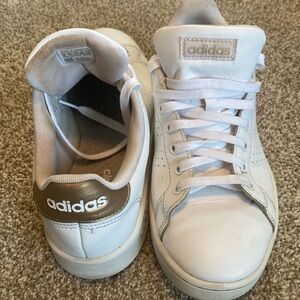 Adidas Women’s Advantage Sneaker